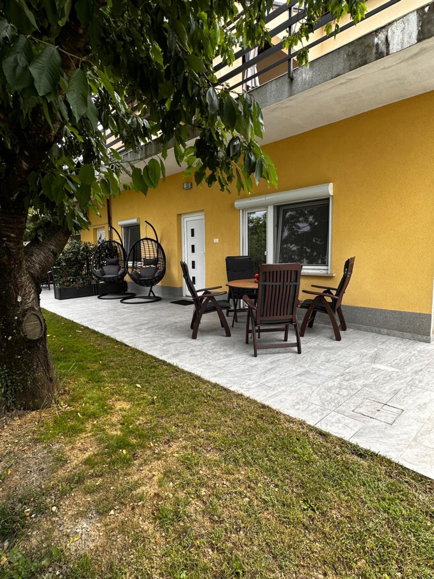 Riad Apartments Premium Згорнье-Шкофье Экстерьер фото